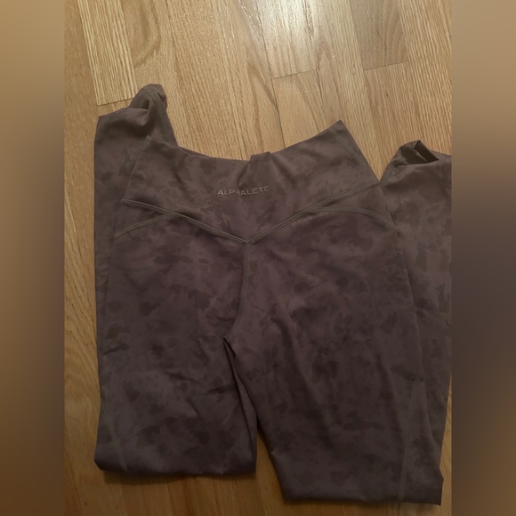 alphalete brown pebble leggings - Picture 4 of 4